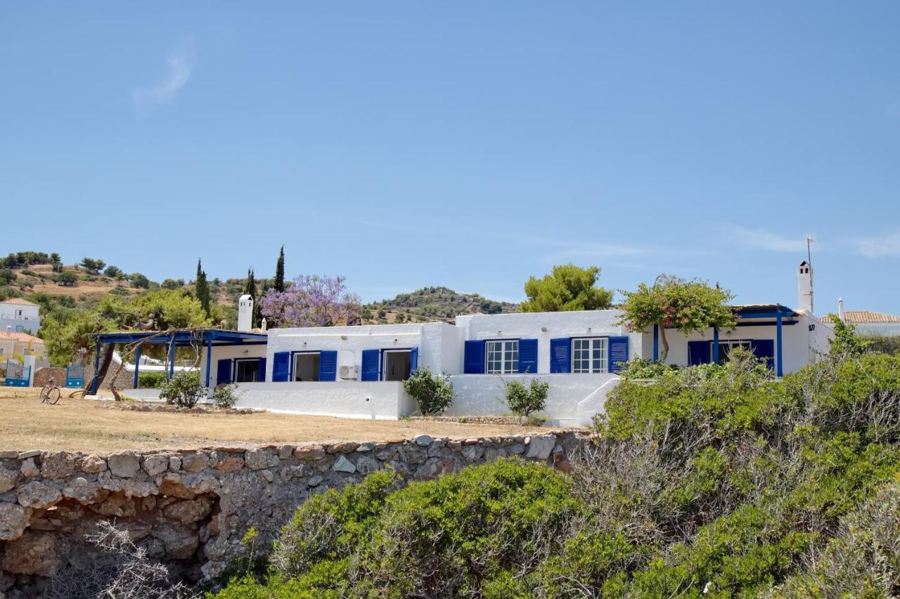 Aroura Homes 4Br Beachfront Villa Spétses Esterno foto