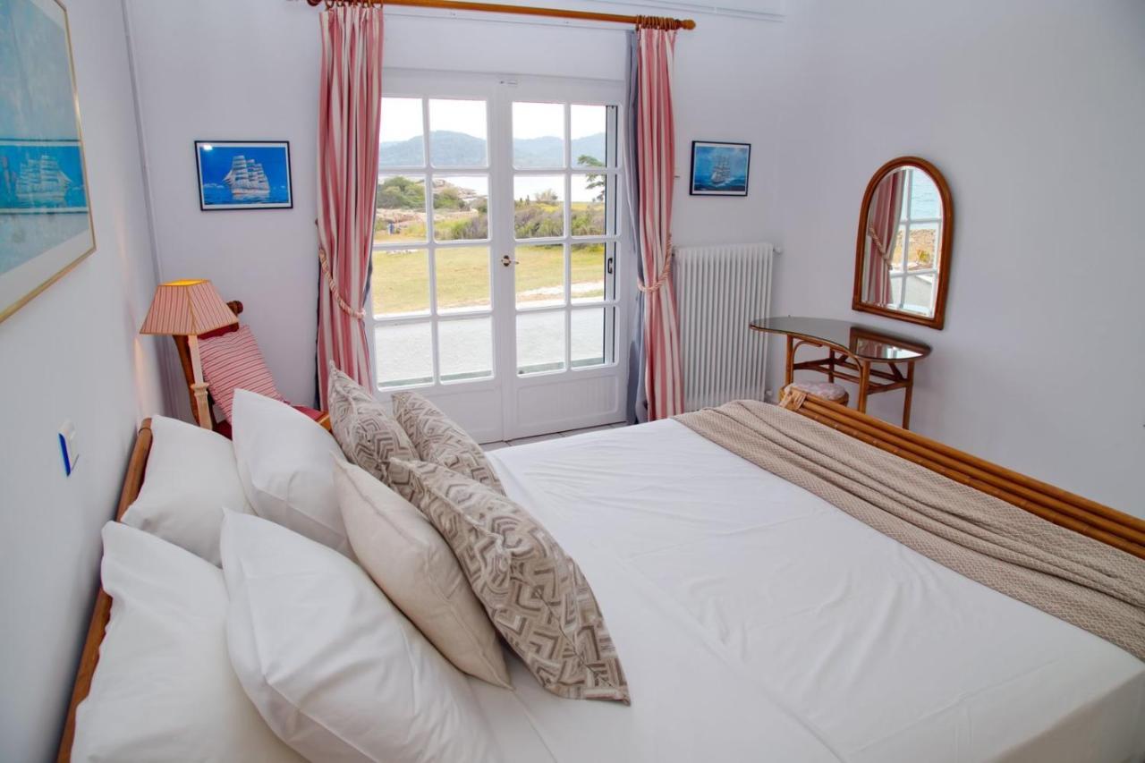 Aroura Homes 4Br Beachfront Villa Spétses Esterno foto