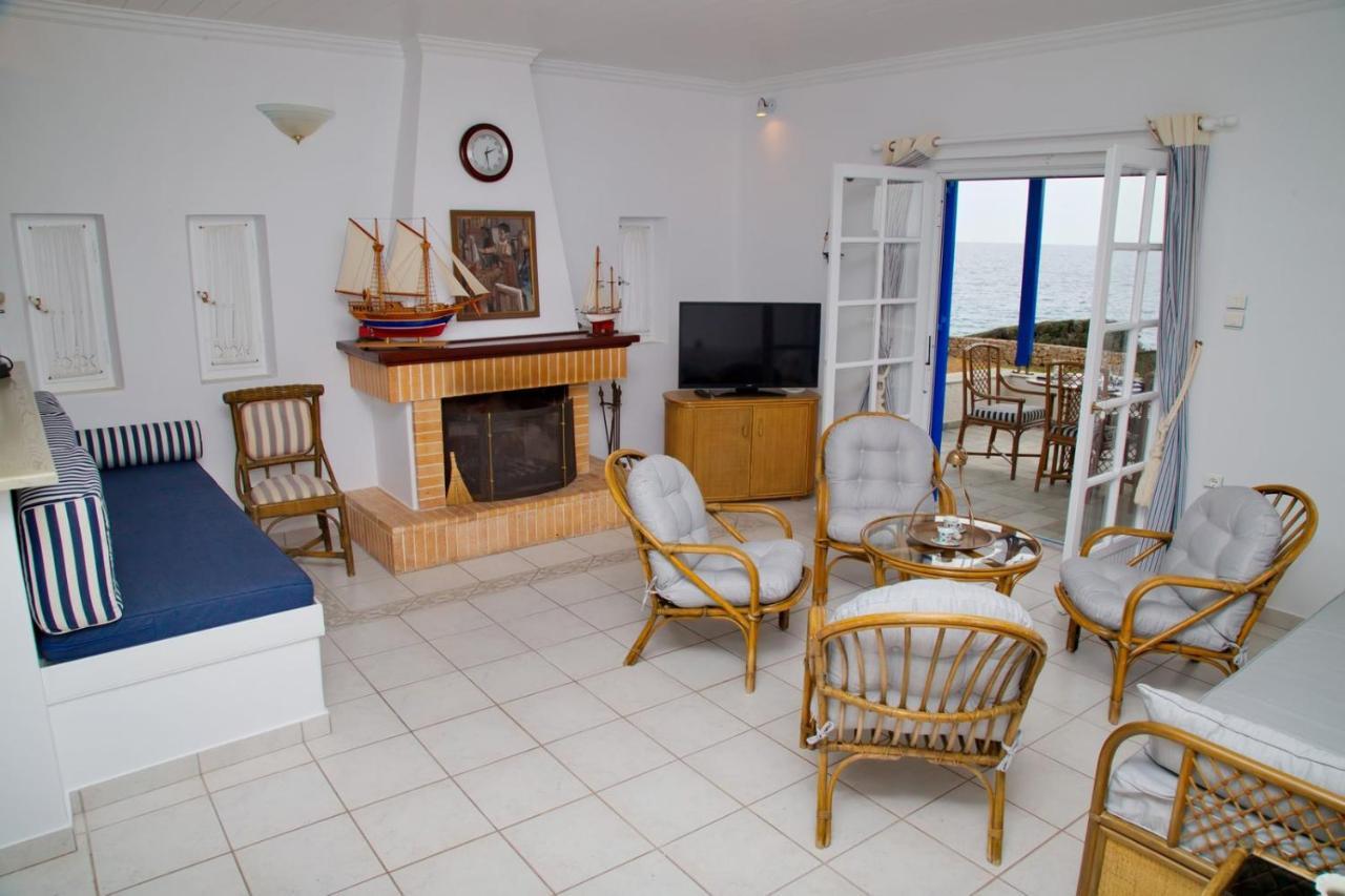 Aroura Homes 4Br Beachfront Villa Spétses Esterno foto