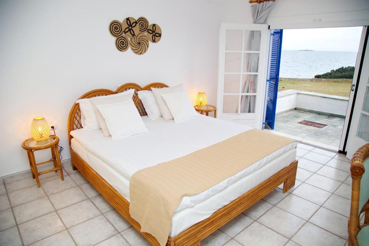 Aroura Homes 4Br Beachfront Villa Spétses Esterno foto