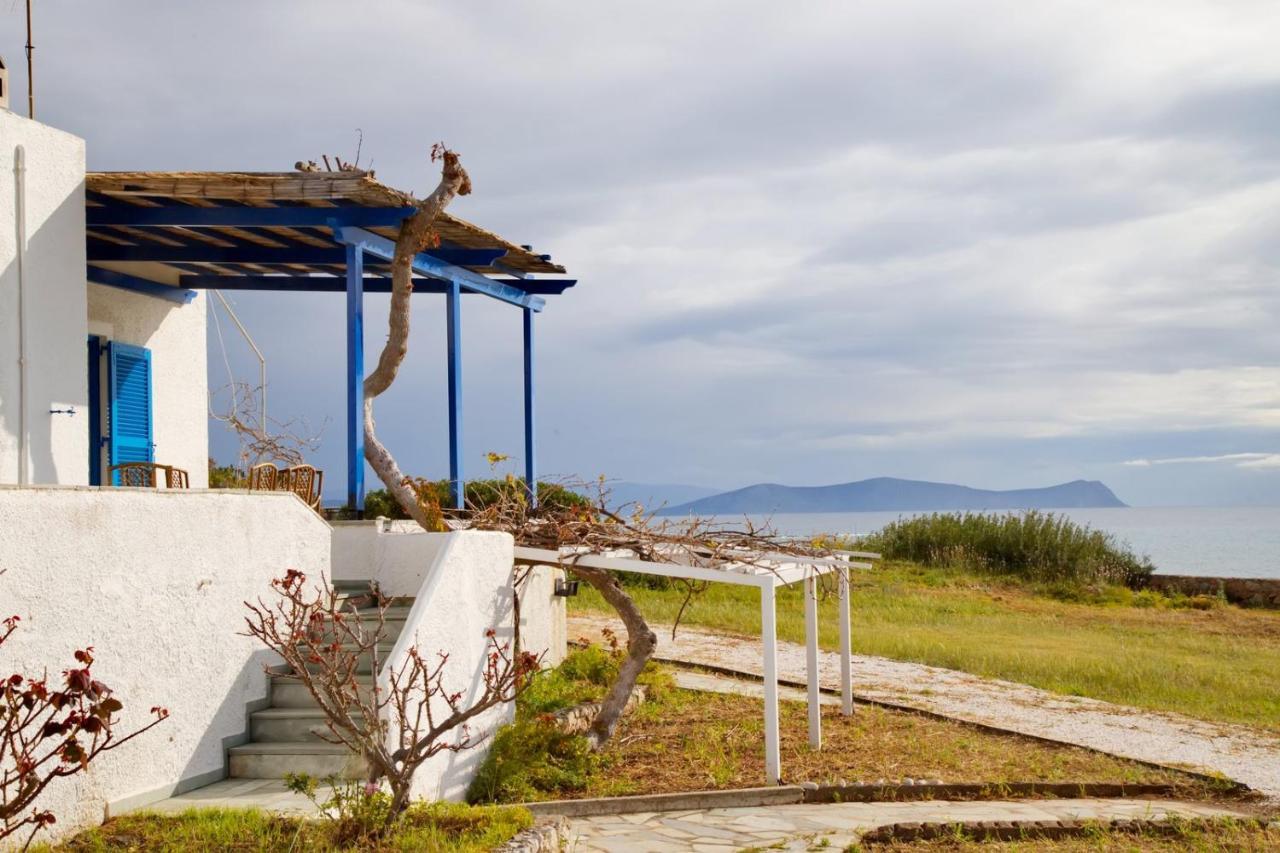 Aroura Homes 4Br Beachfront Villa Spétses Esterno foto